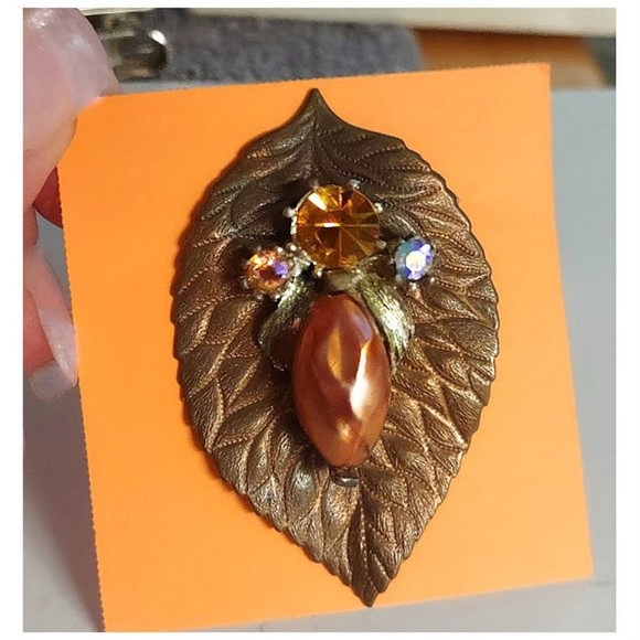 Jewel Embellished Upcycled Leaf Brooch - Picture 6 of 12